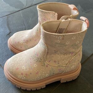 Cute toddler shoes size 5